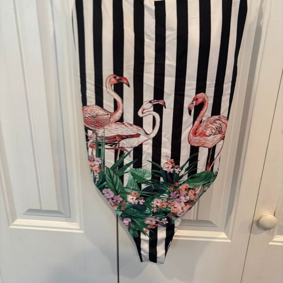 Victoria’s‎ Secret Flamingo Striped One Piece Swimsuit Size Large - Picture 5 of 11